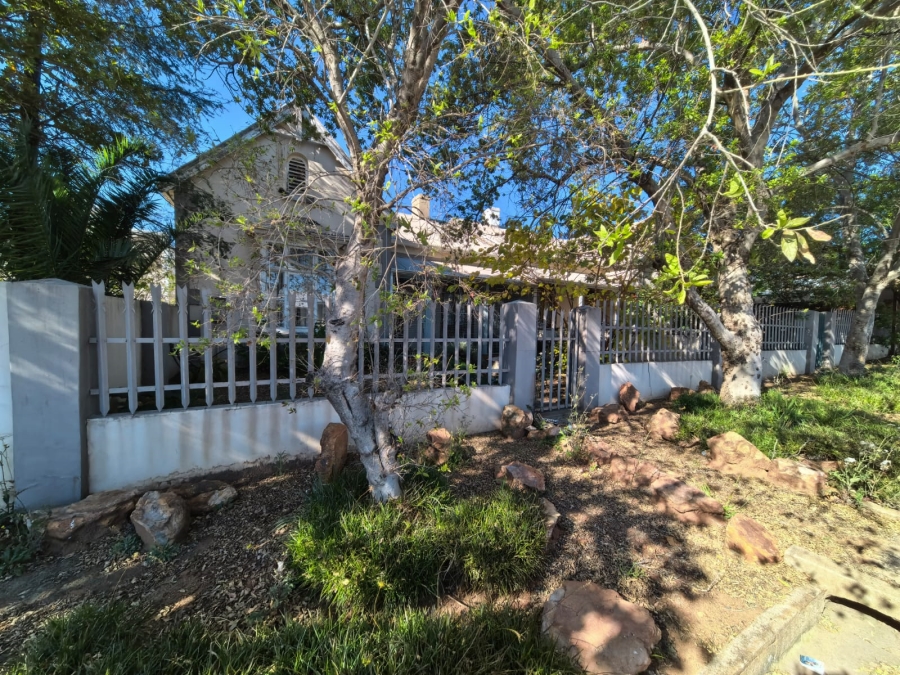 6 Bedroom Property for Sale in Parys Free State